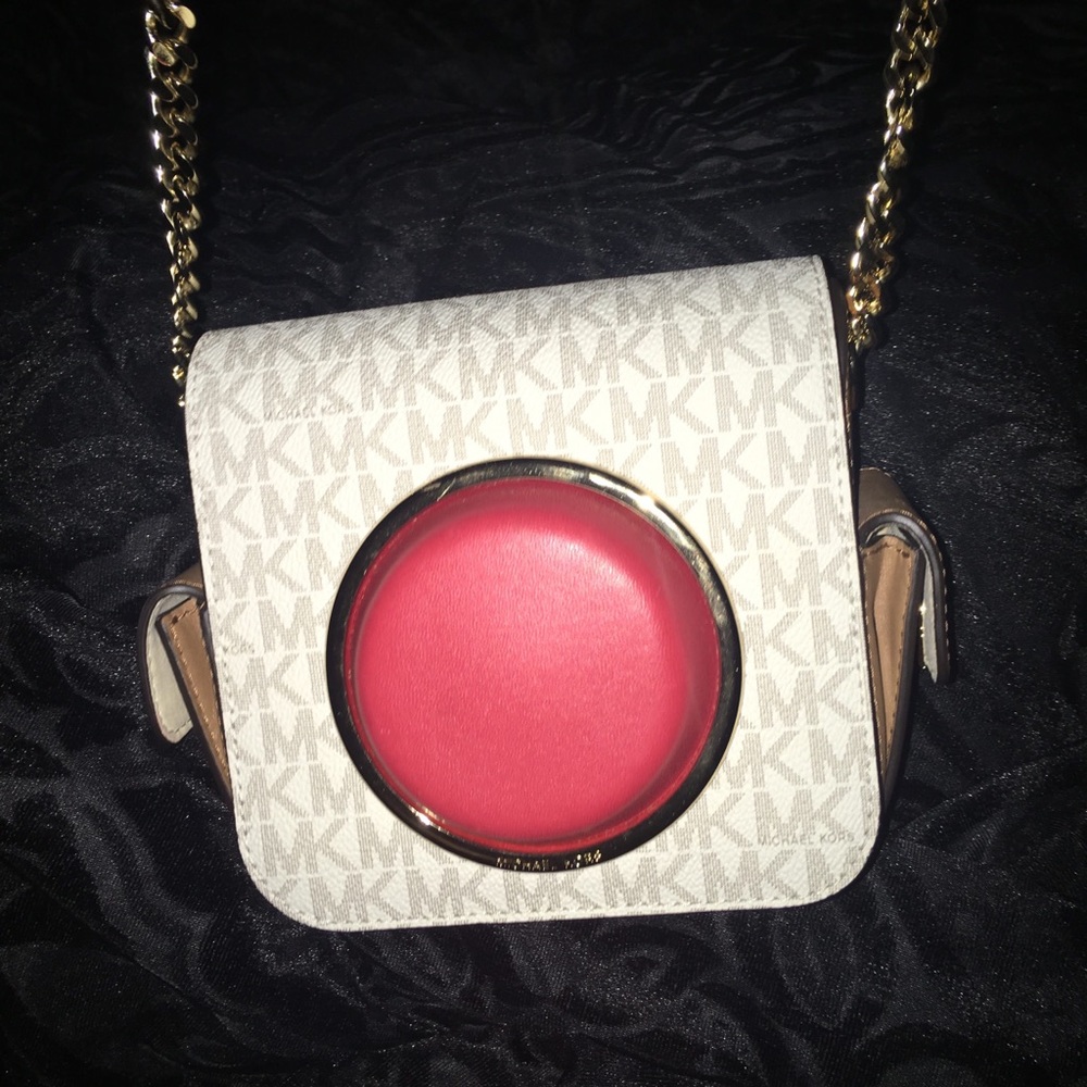 micheal kors crossbody